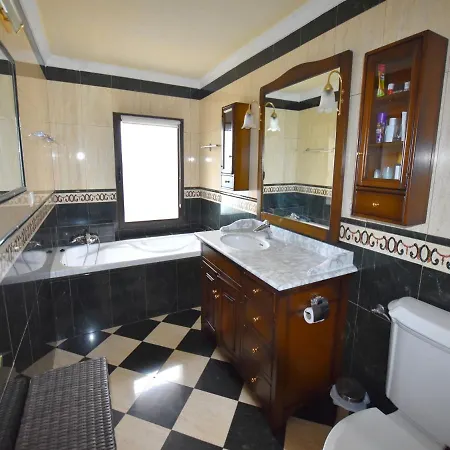 Casa Castillo Al Mar Javea - 5062-2 בקתה